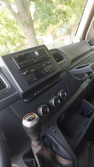 Renault Master 2024 Бордови бус