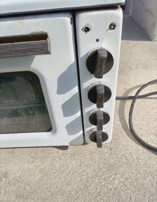 Полилей - тройка, готварски печки, сешоар.