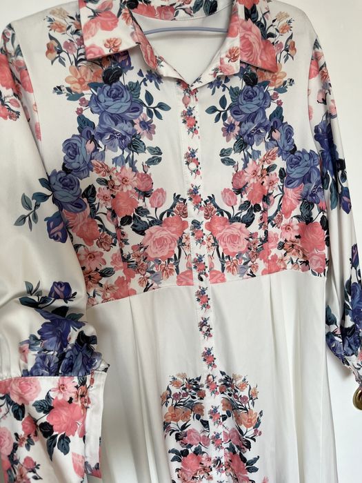 Продам платья новые