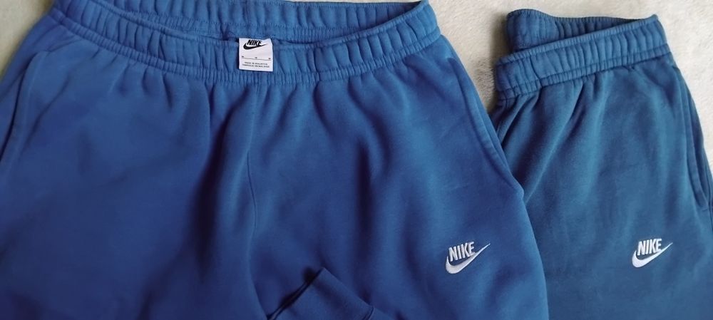 Nike суитшърт нов и две долнища