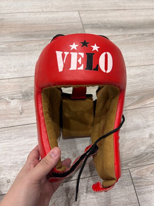 Шлем и перчатки боксерские