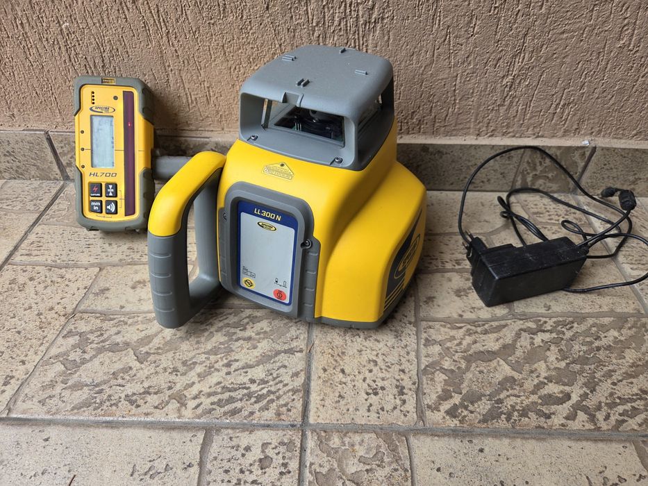 Nivela laser Spectra LL 300 N NOU
