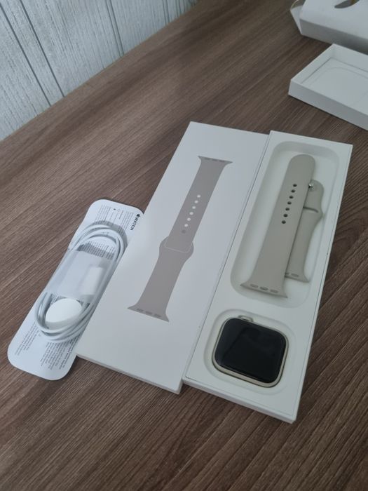 Продам Смарт-часы, состояние новых