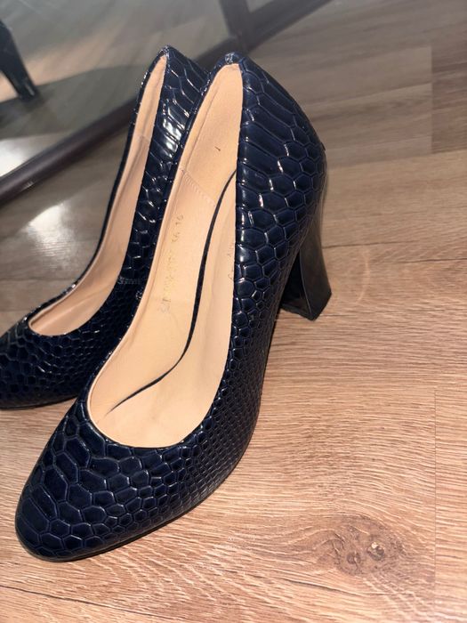 Темно синий Туфли