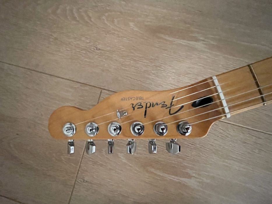 Fender telecaster player plus