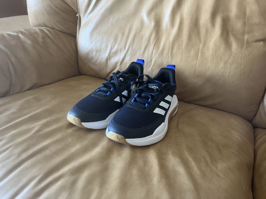 Маратонки Adidas Trainer V