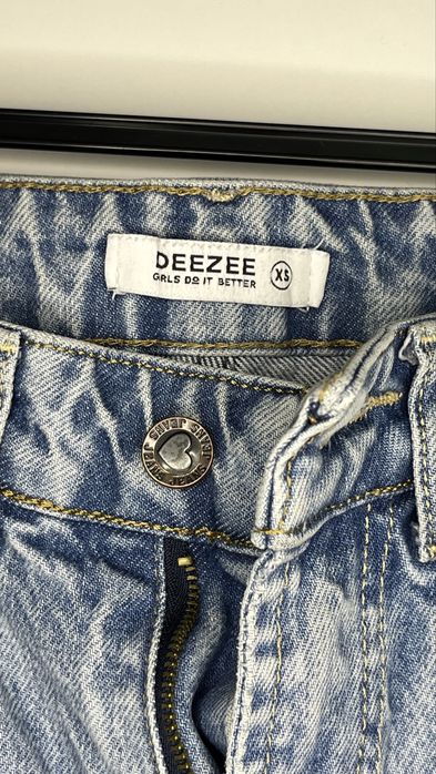 Blugi albastrii cu talie inalta