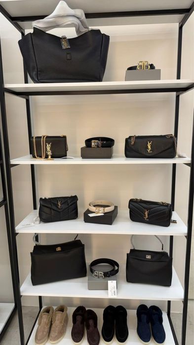 Продается стеллажи