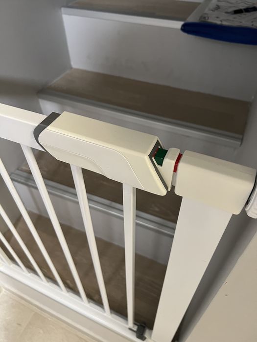 Предпазна врата за деца Safety 1st Flat Step