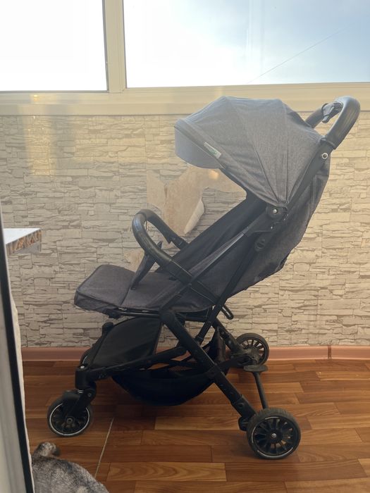 Продам прогудочную коляску Teknum