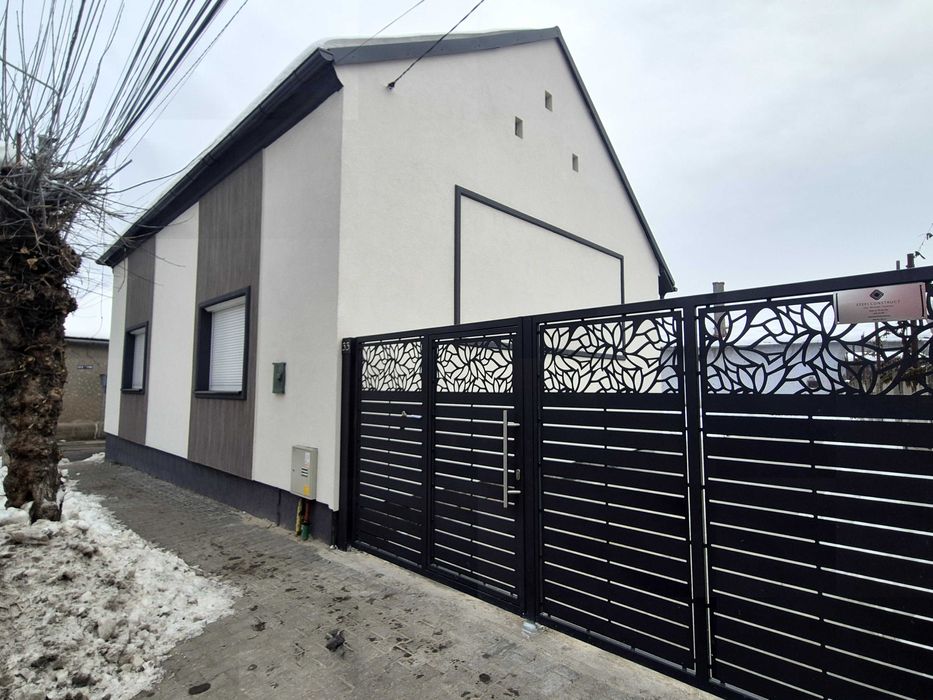 Ultracentral, casa mare complect renovata