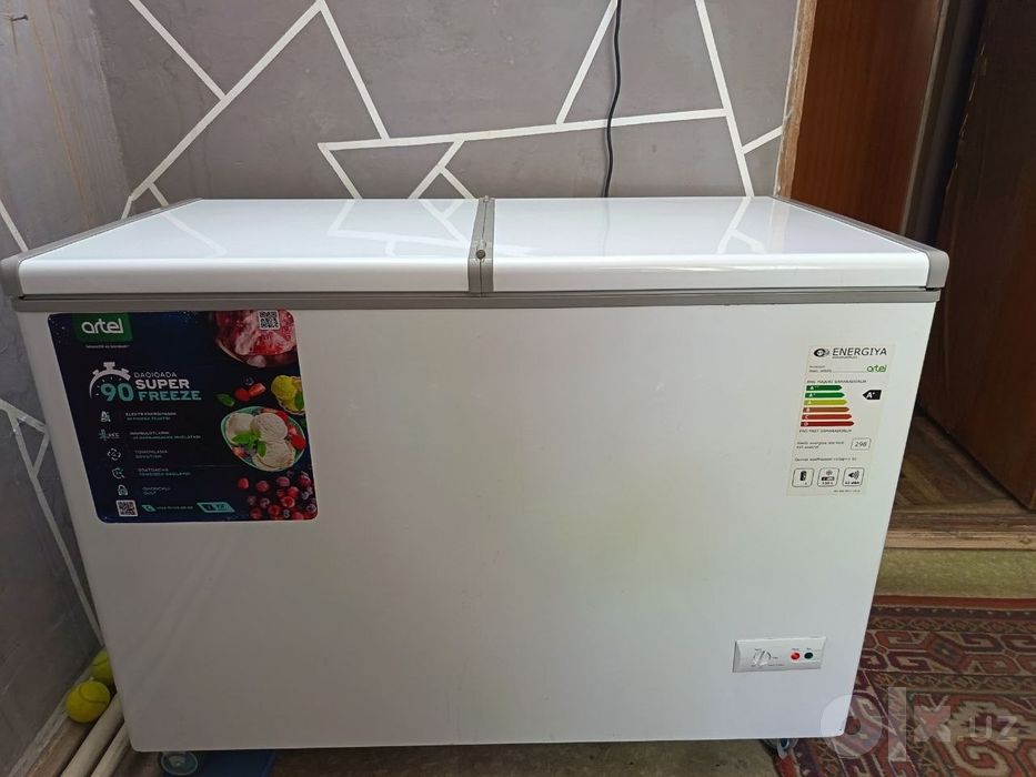 Продам морозильник ларь 330л холодильник