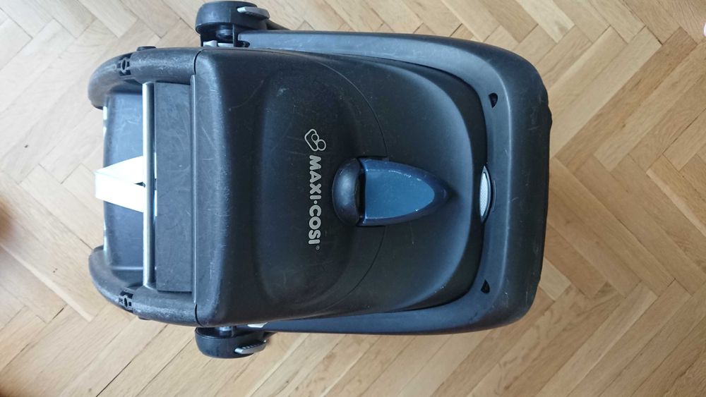 Детско бебешко столче Maxi Cosi Cabrio Fix 0-13кг