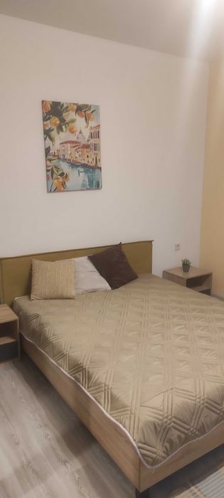 Дава се под наем Двустаен апартамент в Шумен, Център - 46 кв.м за 357 € - Снимка #3