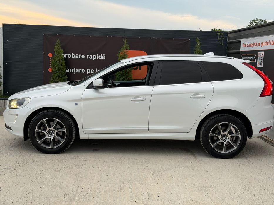 Volvo XC60/ Ocean Race/  AWD/ 2.4 190 cp/ Garantie 12 Luni/ Rate fixe avans 0%