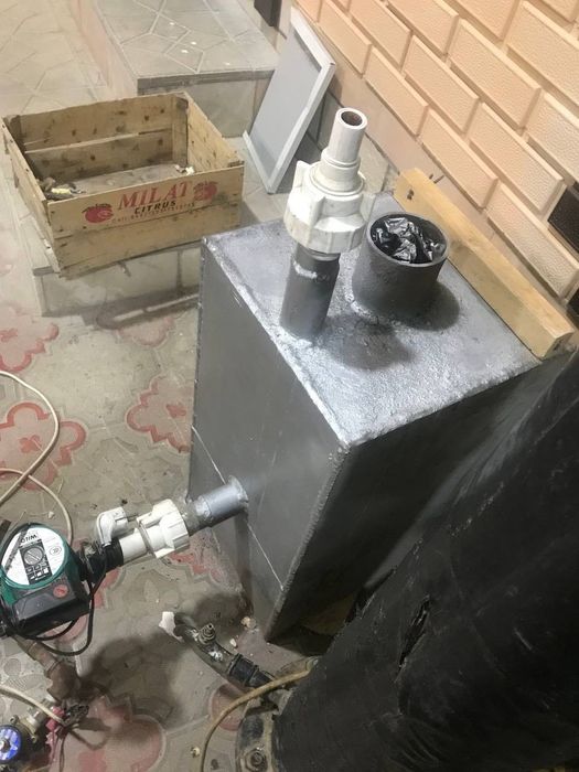 Продам Котел чугунный с насосам в очень хорошем состоянии