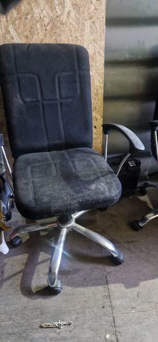 Продам кресло офисное