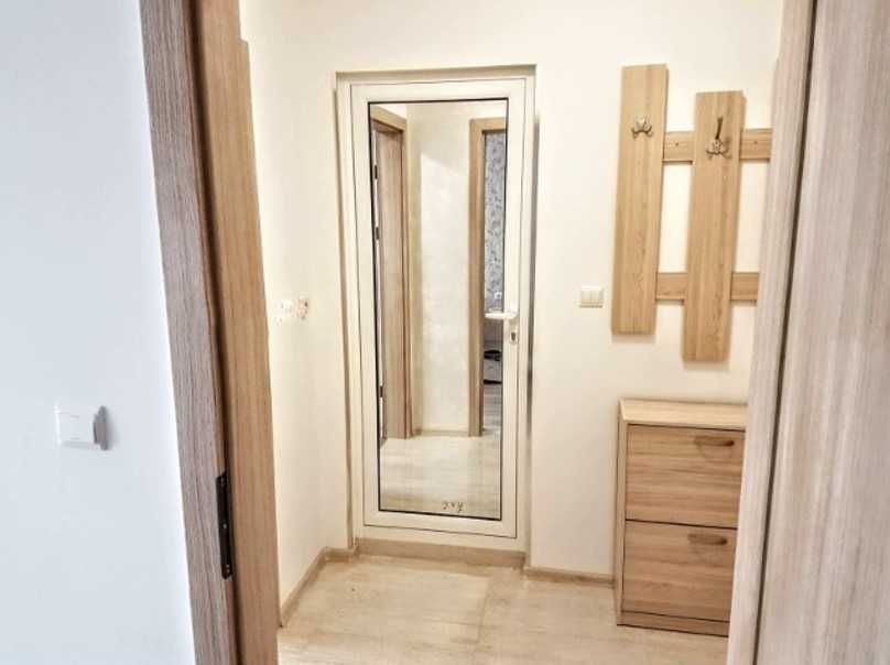 Дава се под наем Двустаен апартамент в София, Студентски град - 70 кв.м за 663 € - Снимка #1