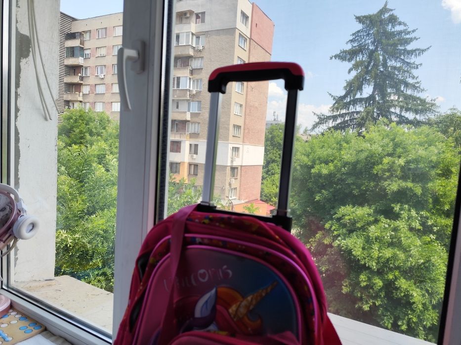 Ученическо куфарче-рсница на колелца с еднорог