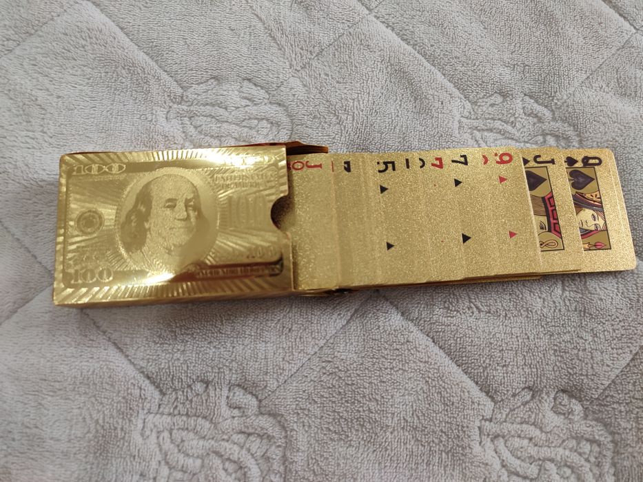 Продам карты игральные