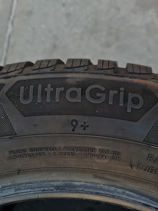 Зимни гуми 2 броя GOODYEAR UltraGrip9+ 195 65 R15 дот 2420