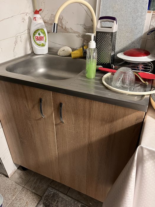 Продам шкаф с мойкой