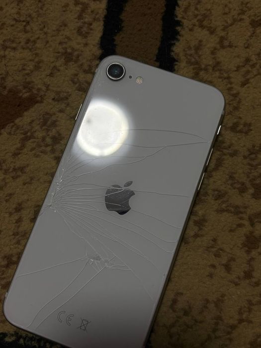 АЙФОН СЕ 2 64гб 100%