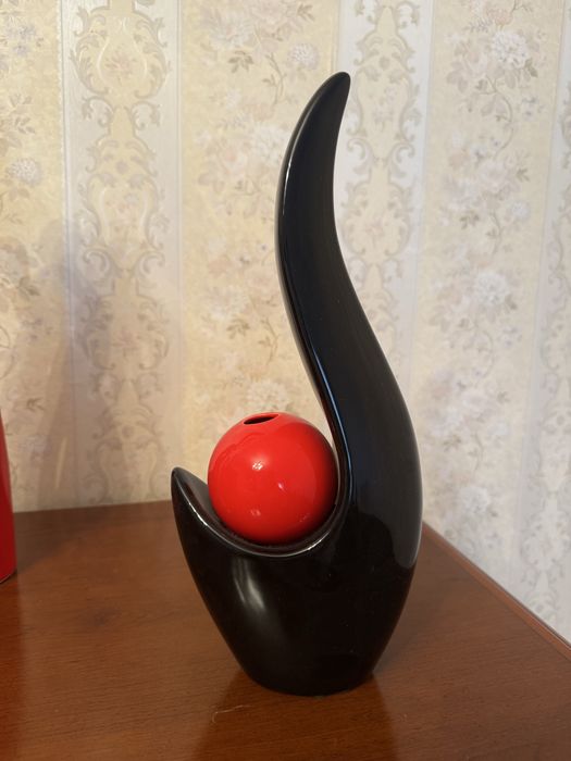 Срочно продам комплект статуэток