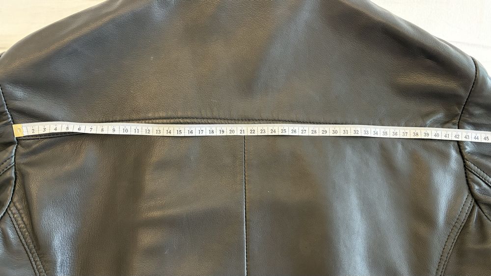 Geaca din piele Massimo Dutti