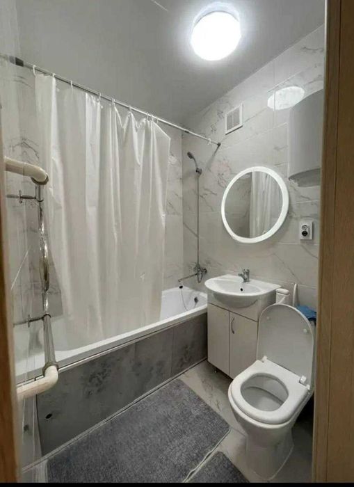 продам 2-комн в р-не маг. Радуга