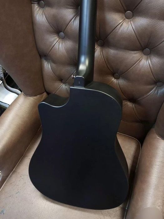 38 razmer yangi akustik gitaralar skidkada!