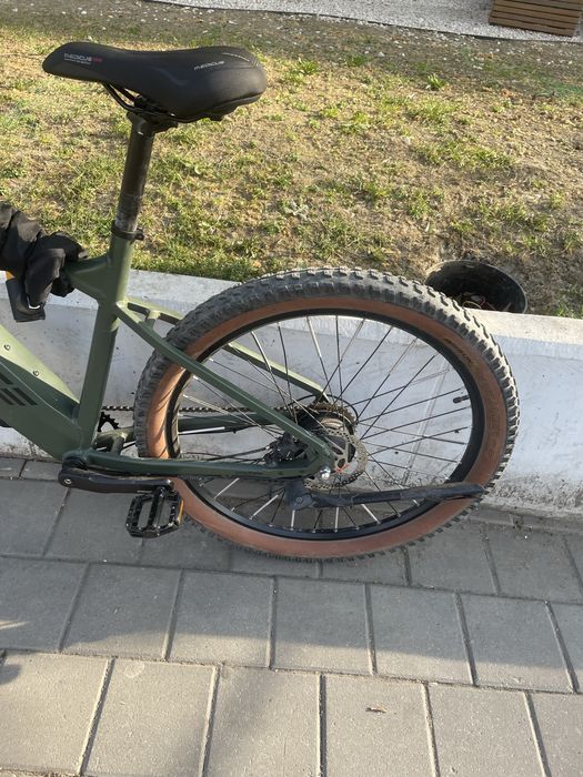 Vand bicicleta electrica se vinde urget , pentru mai multe detalii , lasati mesaj in privat