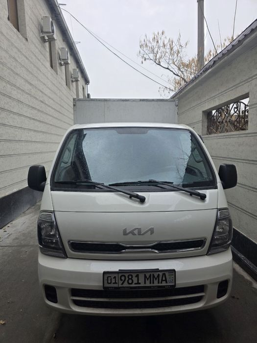 Kia Bongo sotiladi