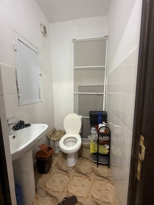 Shoshilinch  dom sotiladi manzil yashil dunyo tomon 7 etajli domlar