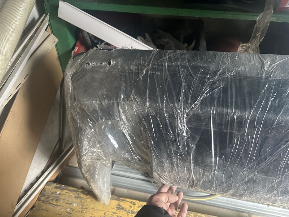Продам бампер от бмв 34 сток