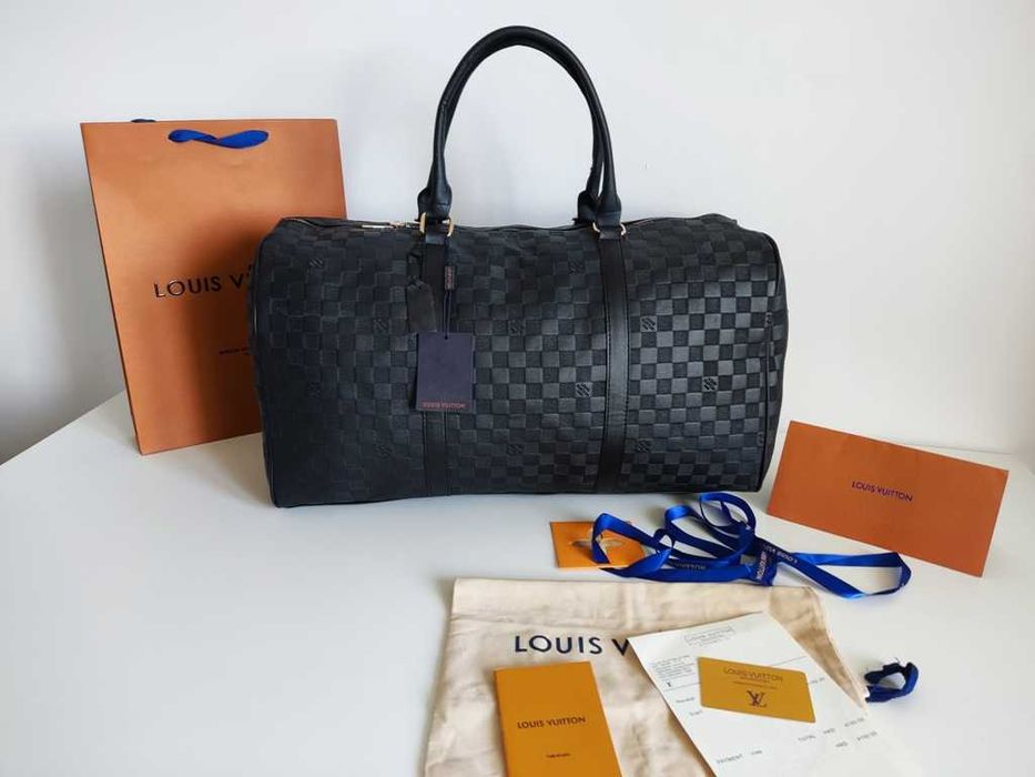 In stoc voiaj, geanta sport LV, piele 94-37