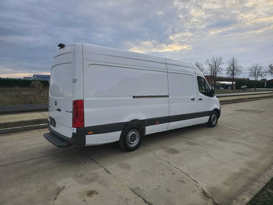 Mercedes - Benz Sprinter 319 Bluetec
