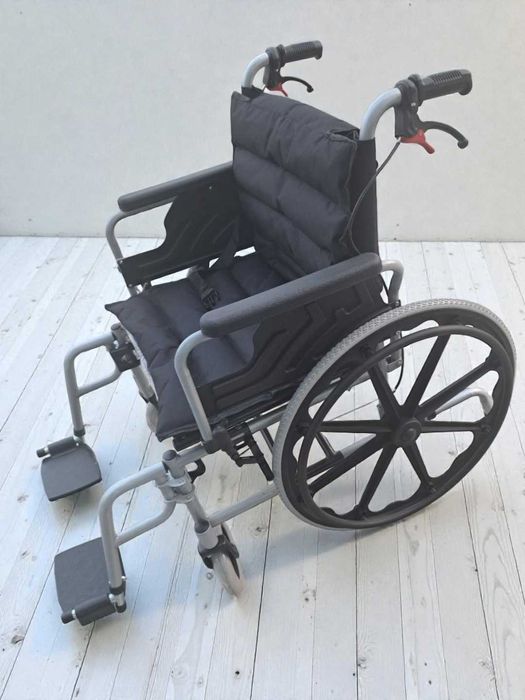 Инвалидная коляска