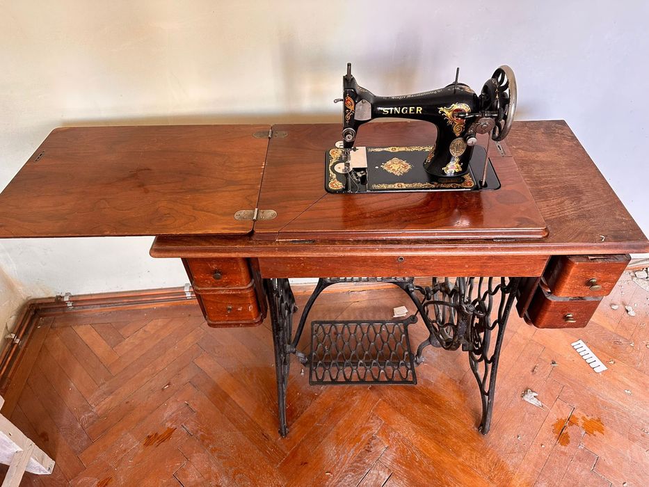 Masina de cusut SINGER