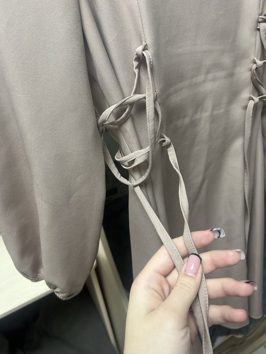 Продам платье на возраст 12-16 лет