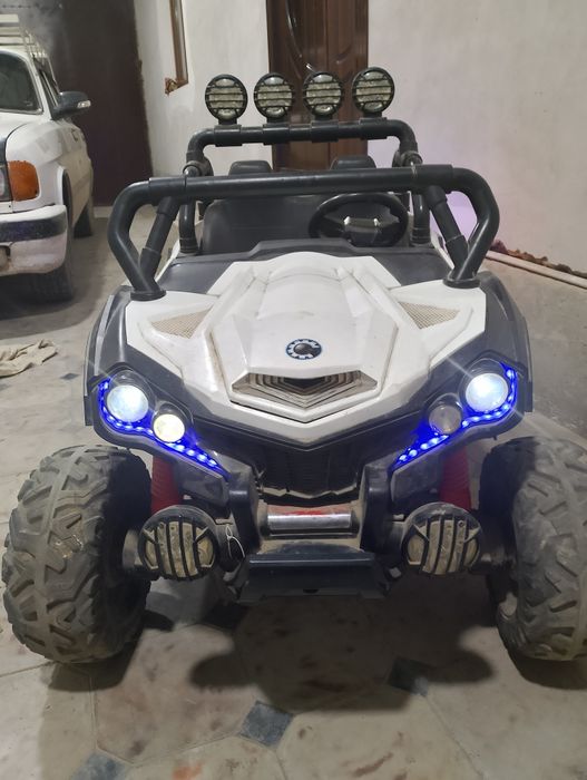 Детский автомобиль