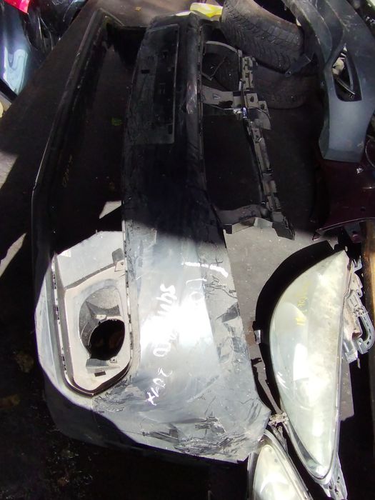 Две предни брони за Suzuki swift 2017