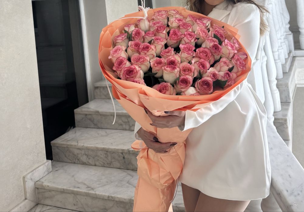 Уветы роза  15 к