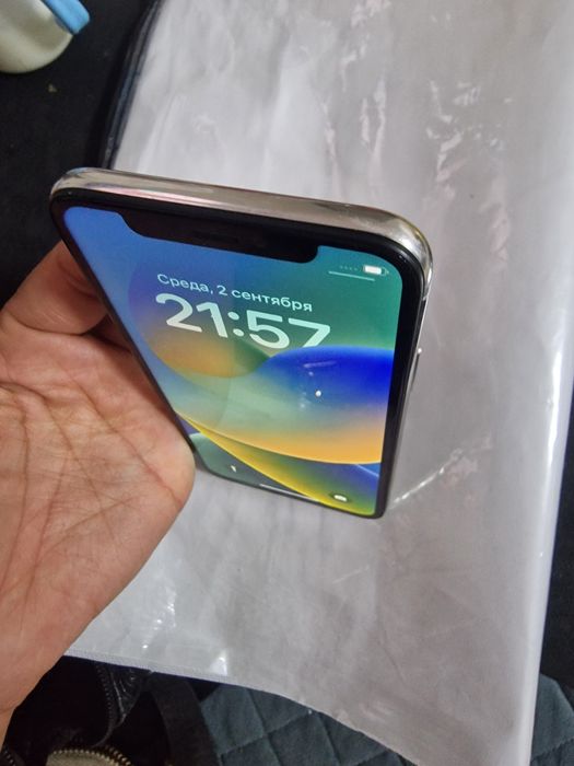 Продам iPhone X  X