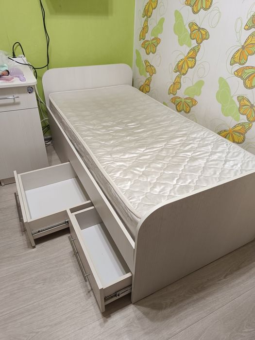Кровать  детская
