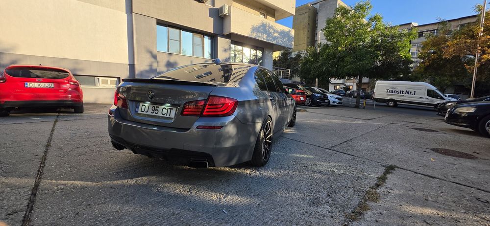 BMW Seria 5 F10 535d Xdrive/ M Pachet/ 4 Butoane
