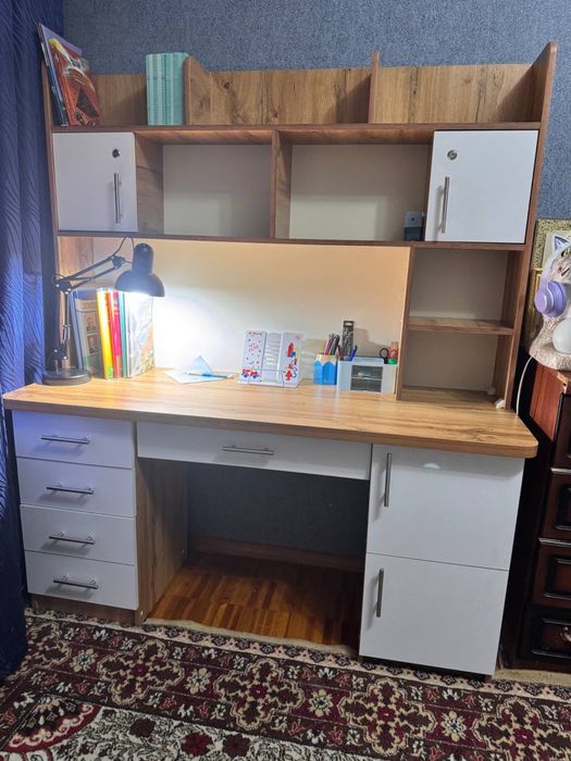 Письменный Стол, Парта