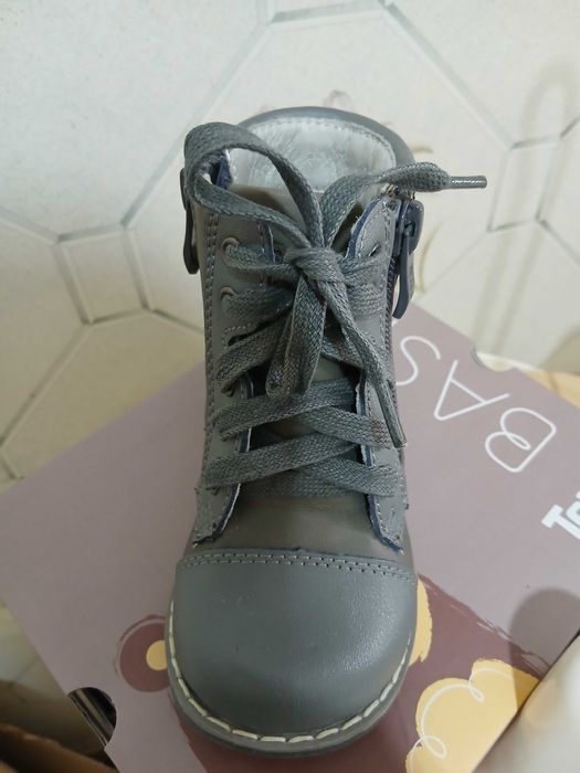 Ботинки детские кожаные