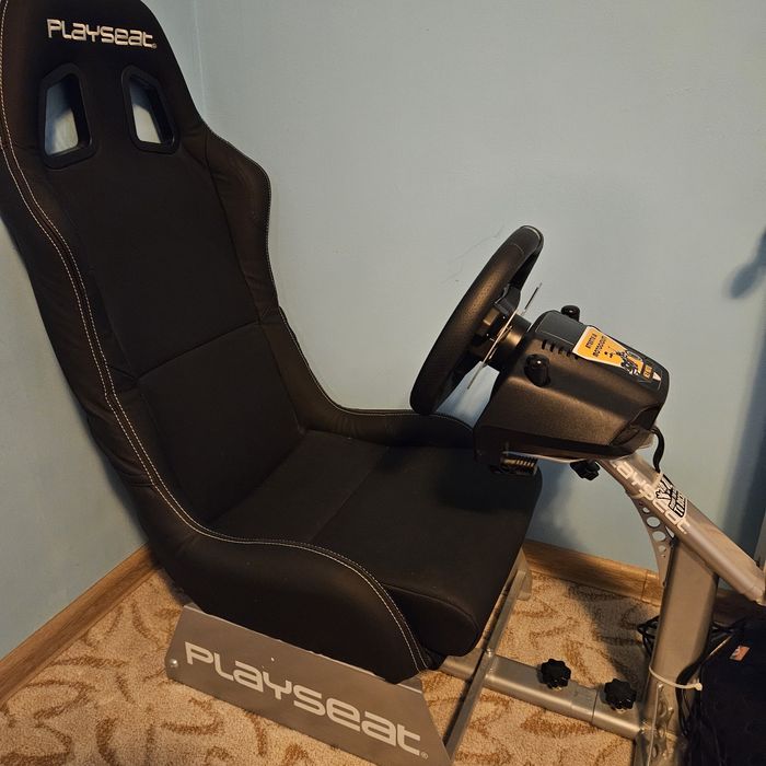 Playset plus volan Logitech pentru  Xbox