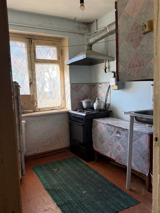 1 xonalik uy sotiladi